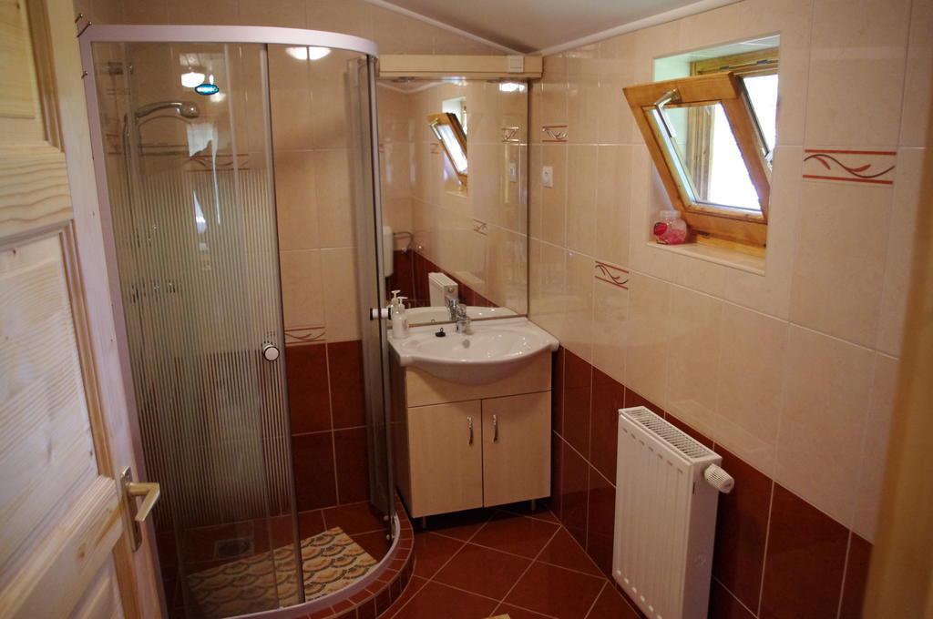 Horvath Kert Vendeghaz Hotel Зирц Стая снимка